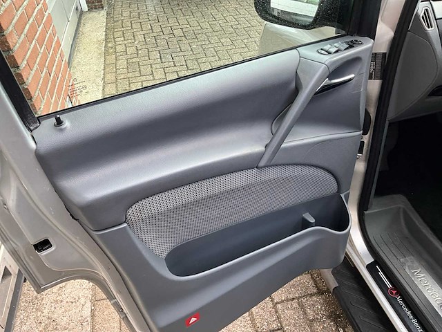 Mercedes-benz - viano - 2.2 cdi dc amb. lang - personenauto - 2010 - afbeelding 13 van  20