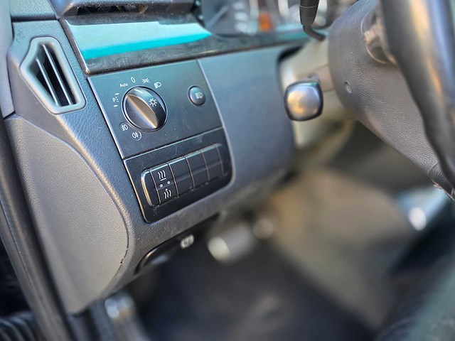 Mercedes-benz - viano - 3.0 cdi dc amb. lang - v6 - vf-677-l - 2010 - afbeelding 19 van  21