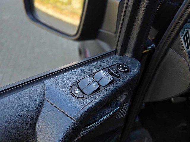 Mercedes-benz - viano - 3.0 cdi dc amb. lang - v6 - vf-677-l - 2010 - afbeelding 3 van  21