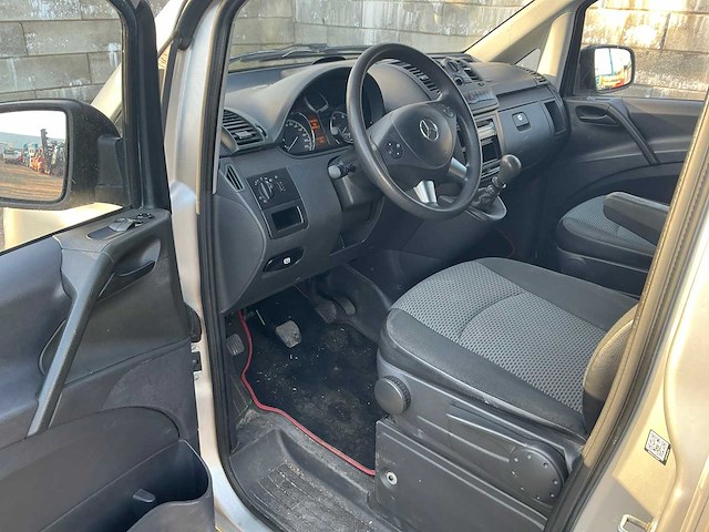 Mercedes-benz - vito - 113cdi - bedrijfswagen - afbeelding 2 van  28