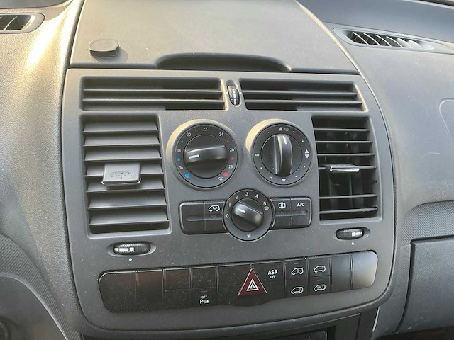 Mercedes-benz - vito - 113cdi - bedrijfswagen - afbeelding 9 van  28