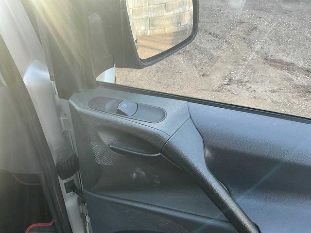 Mercedes-benz - vito - 113cdi - bedrijfswagen - afbeelding 13 van  28