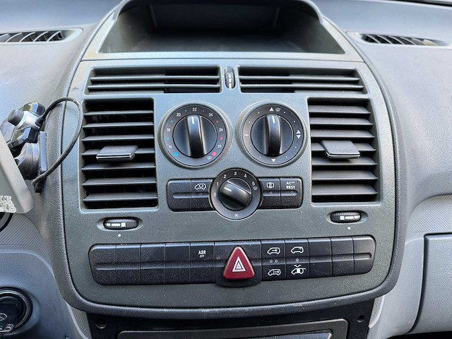 Mercedes-benz - vito - 115 cdi 320 - van - afbeelding 2 van  8