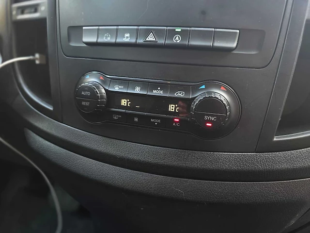 Mercedes-benz - vito - 116 cdi lang - hand gas en rem - v-547-vv - bedrijfswagen - afbeelding 15 van  28