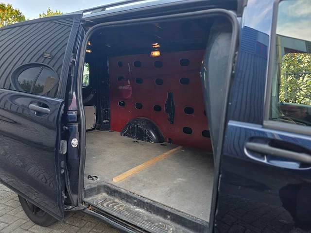 Mercedes-benz - vito - 116 cdi lang - hand gas en rem - v-547-vv - bedrijfswagen - afbeelding 3 van  22