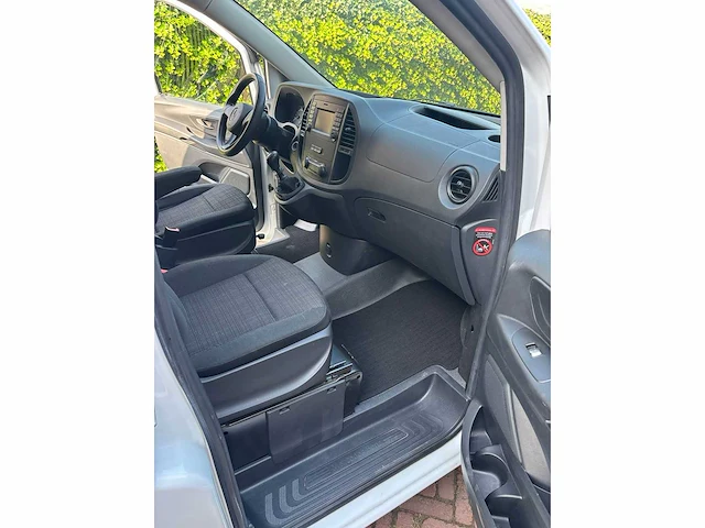 Mercedes-benz - vito - 2019 - 111 cdi lang - bedrijfswagen - afbeelding 11 van  12