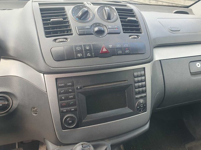 Mercedes-benz - vito 113 cdi 320 - bedrijfswagen - 2012 - afbeelding 2 van  12