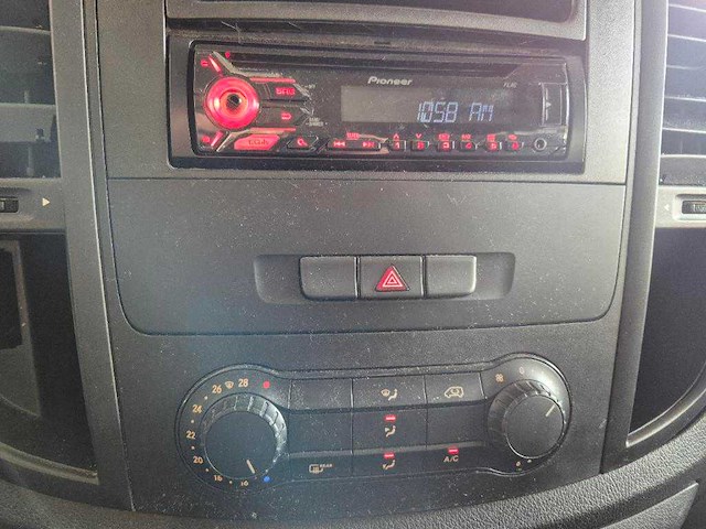 Mercedes-benz - vito tourer - 109 bt base ex.lang - bedrijfswagen - afbeelding 4 van  16