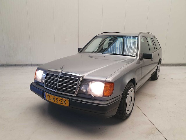Mercedes-benz - (w124) combi - 300 te - personenauto - afbeelding 1 van  22