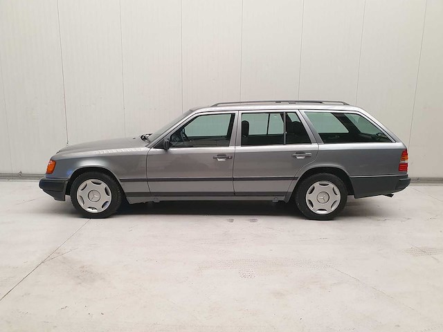 Mercedes-benz - (w124) combi - 300 te - personenauto - afbeelding 20 van  22