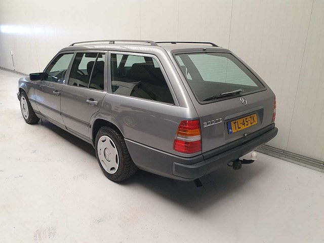 Mercedes-benz - (w124) combi - 300 te - personenauto - afbeelding 22 van  22