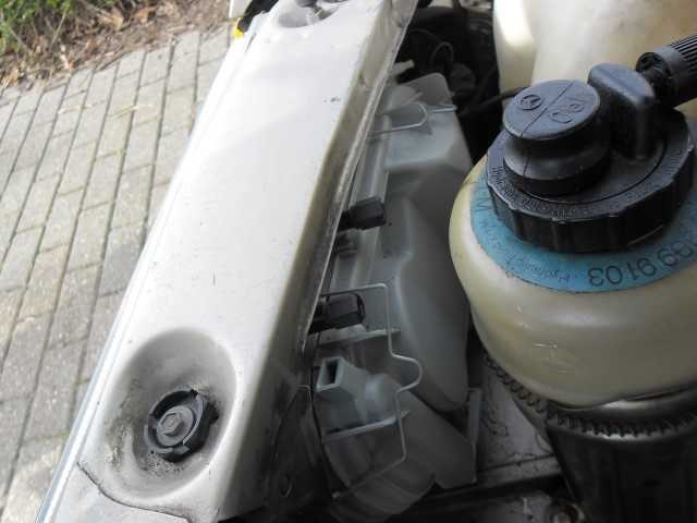 Mercedes benz - w201 - 230 16v - car - 1985 - afbeelding 24 van  42