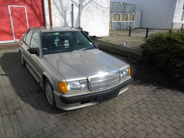 Mercedes benz - w201 - 230 16v - car - 1985 - afbeelding 22 van  42