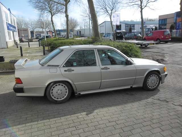 Mercedes benz - w201 - 230 16v - car - 1985 - afbeelding 40 van  42