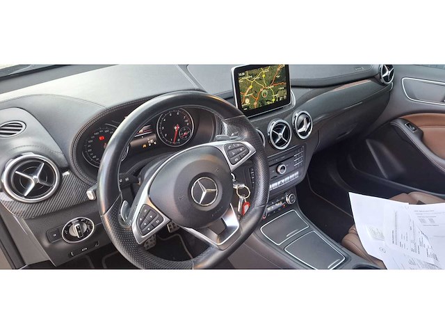Mercedes-benz -b-klasse -250 4m prestige - personenauto - 2015 - afbeelding 4 van  26
