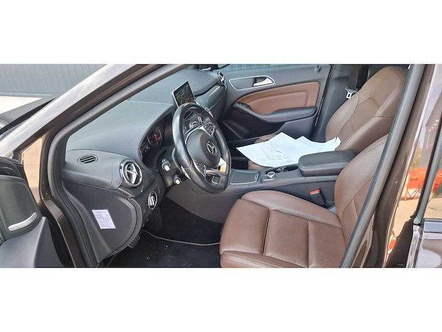 Mercedes-benz -b-klasse -250 4m prestige - personenauto - 2015 - afbeelding 8 van  26