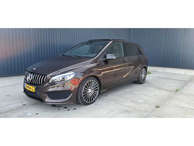 Mercedes-benz -b-klasse -250 4m prestige - personenauto - 2015 - afbeelding 1 van  26