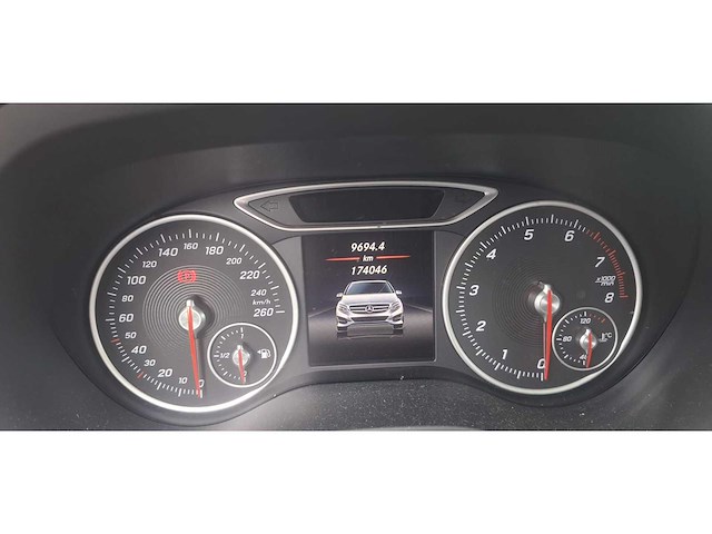 Mercedes-benz -b-klasse -250 4m prestige - personenauto - 2015 - afbeelding 19 van  26