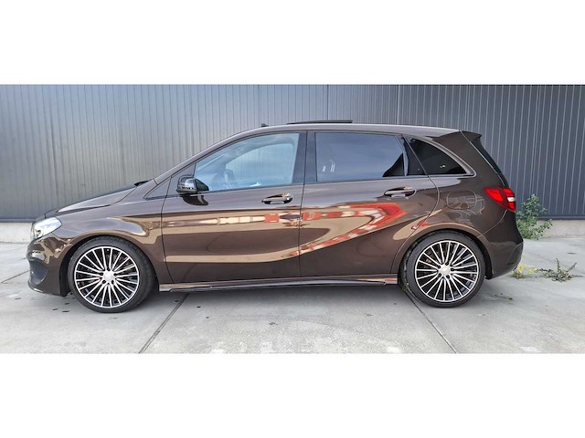 Mercedes-benz -b-klasse -250 4m prestige - personenauto - 2015 - afbeelding 12 van  26