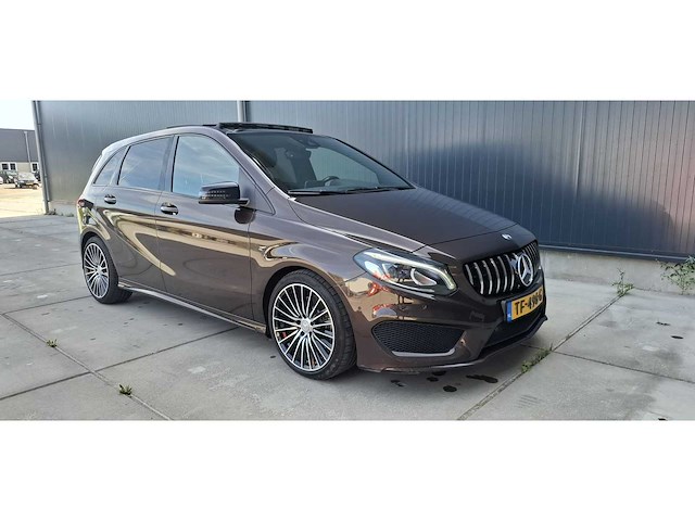 Mercedes-benz -b-klasse -250 4m prestige - personenauto - 2015 - afbeelding 23 van  26