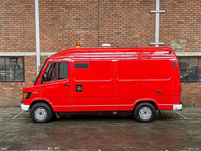 Mercedes-benz -brandweerwagen- 310d hoog g.v.w. lang/laag 95pk 1994, v-76-ngp - afbeelding 8 van  38