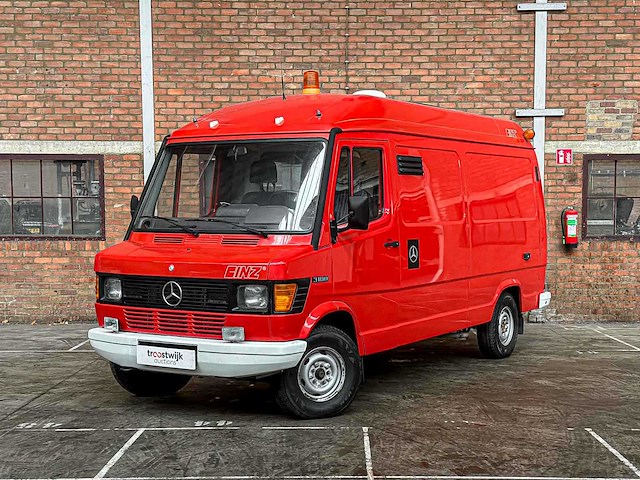 Mercedes-benz -brandweerwagen- 310d hoog g.v.w. lang/laag 95pk 1994, v-76-ngp - afbeelding 1 van  38