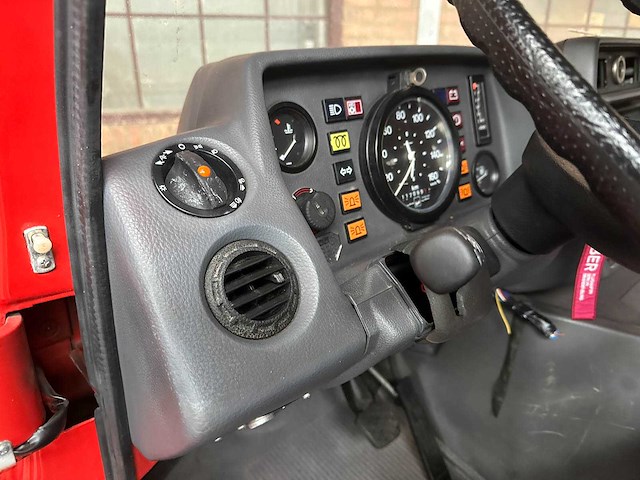 Mercedes-benz -brandweerwagen- 310d hoog g.v.w. lang/laag 95pk 1994, v-76-ngp - afbeelding 14 van  38