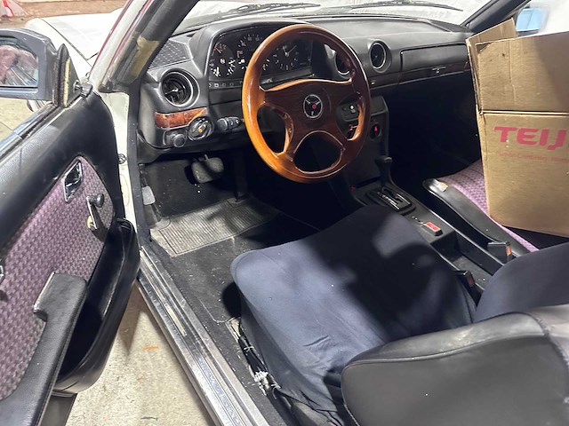Mercedes-benz -w123 - 230 c automaat jp-rx-35 - afbeelding 15 van  16