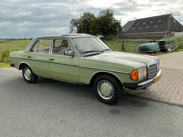 Mercedes-benz 1979 200-280 (w123) - 200 d - afbeelding 4 van  27