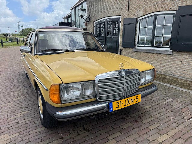 Mercedes-benz 1982 200-280 (w123) 230 e 31-jxn-5 - afbeelding 2 van  19