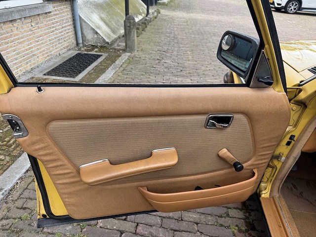 Mercedes-benz 1982 200-280 (w123) 230 e 31-jxn-5 - afbeelding 9 van  19