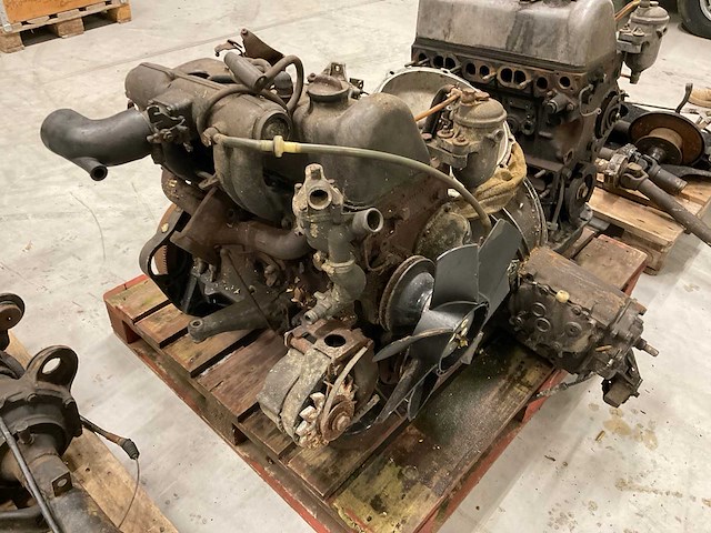 Mercedes benz 200d automatic motorblokken en onderdelen - afbeelding 11 van  15