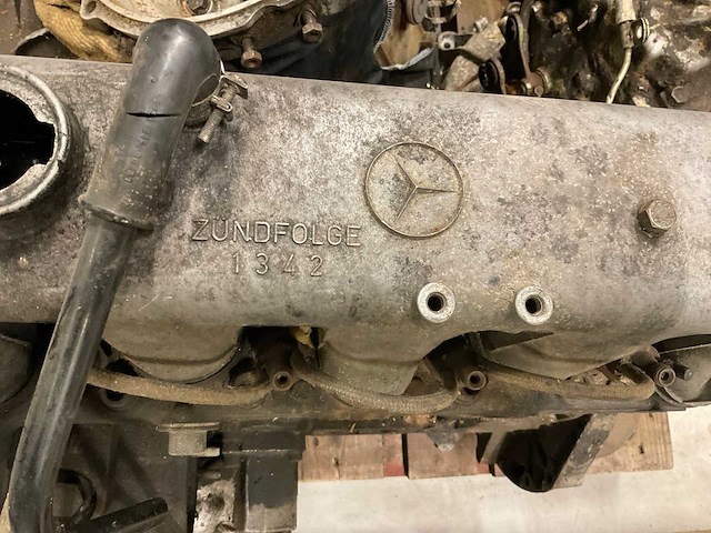 Mercedes benz 200d automatic motorblokken en onderdelen - afbeelding 5 van  15