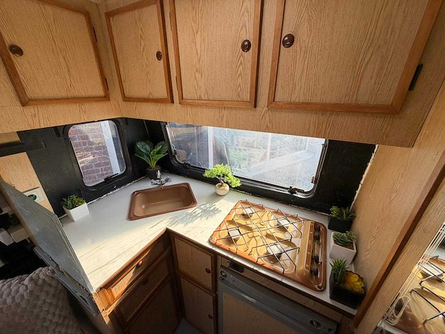 Mercedes-benz 207 d wilton diamond camper 1987 sg-18-vx - afbeelding 8 van  22