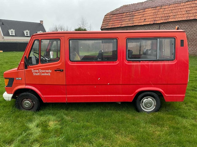 Mercedes-benz 208 bedrijfswagen - afbeelding 21 van  24