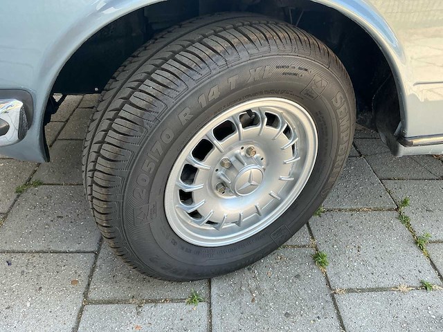 Mercedes-benz 230ce oldtimer - afbeelding 5 van  40