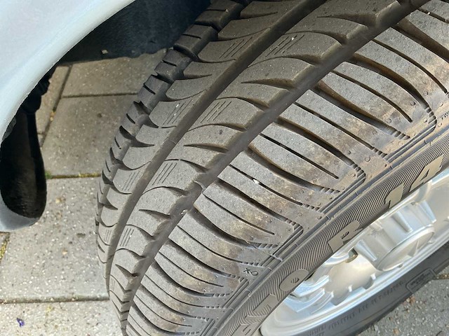 Mercedes-benz 230ce oldtimer - afbeelding 6 van  40