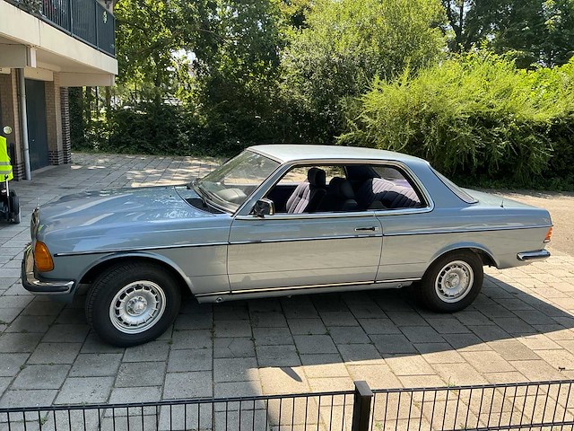 Mercedes-benz 230ce oldtimer - afbeelding 37 van  40