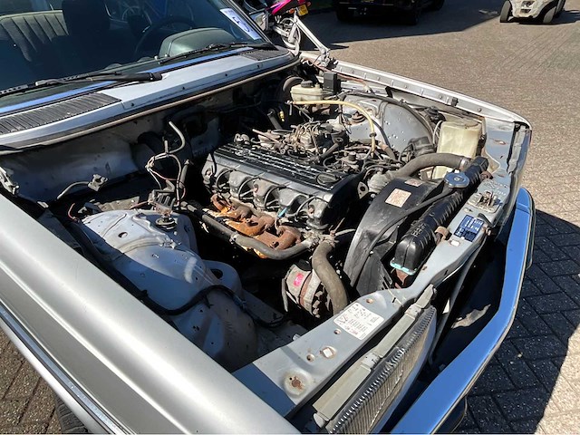 Mercedes-benz 230ce personenauto - afbeelding 16 van  24