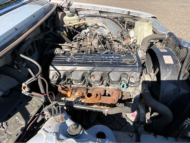 Mercedes-benz 230ce personenauto - afbeelding 1 van  6