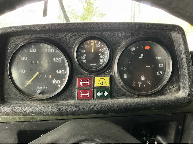 Mercedes-benz 240 gd – gebouwd voor het ruigste terrein marge auto 1982 - afbeelding 4 van  16