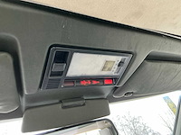 Mercedes-benz 250d (w124) personenauto - afbeelding 12 van  27