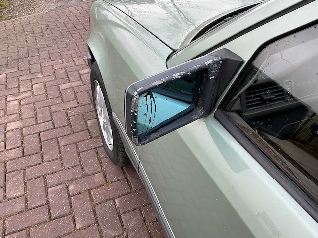 Mercedes-benz 250d (w124) personenauto - afbeelding 26 van  27