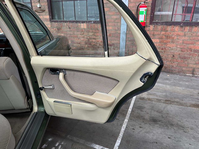 Mercedes-benz 280 se w116 240pk 1977 - afbeelding 24 van  40