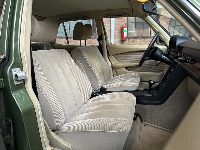 Mercedes-benz 280 se w116 240pk 1977 - afbeelding 32 van  40