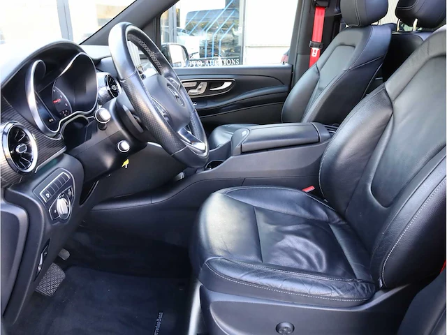 Mercedes-benz 300d v-klasse lang avantgarde edition 2020 automaat, kgj-27-k - afbeelding 4 van  47
