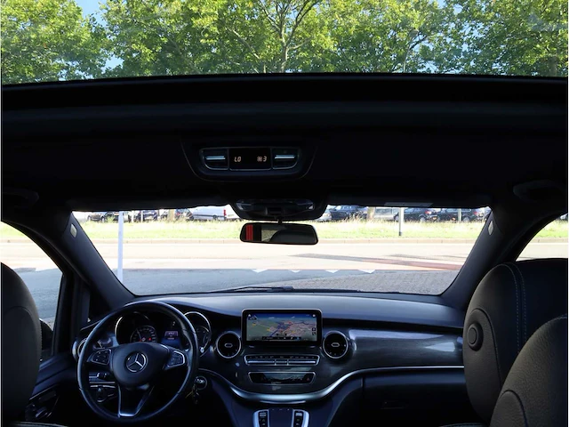 Mercedes-benz 300d v-klasse lang avantgarde edition 2020 automaat, kgj-27-k - afbeelding 9 van  47