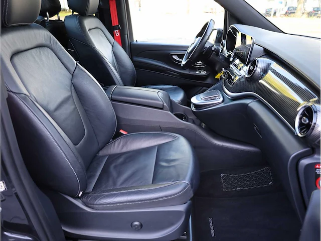 Mercedes-benz 300d v-klasse lang avantgarde edition 2020 automaat, kgj-27-k - afbeelding 30 van  47