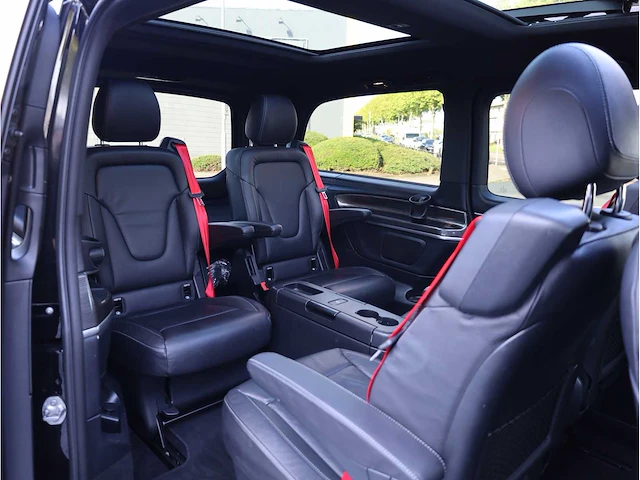 Mercedes-benz 300d v-klasse lang avantgarde edition 2020 automaat, kgj-27-k - afbeelding 33 van  47