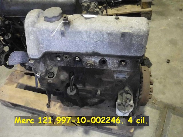Mercedes-benz 4-cylinder engine | original german classic engine - afbeelding 3 van  4